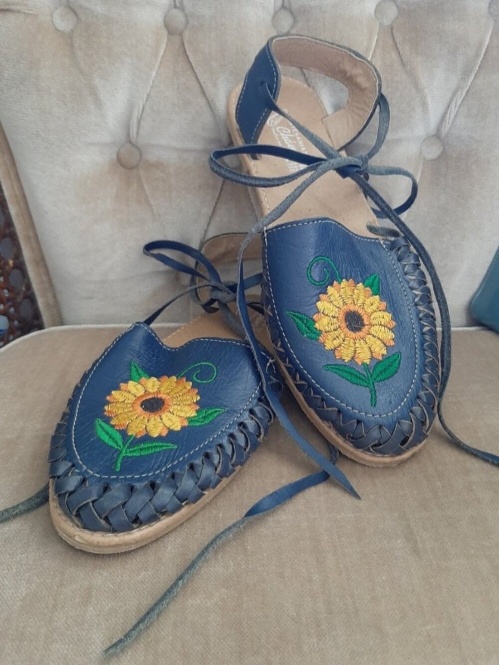 Mexican leather huarache sandals sunflower deisgn strappy flats Mexico size 9 wo